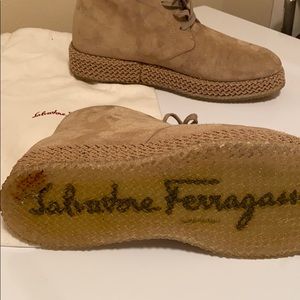 FERRAGAMO DESERT BOOT
